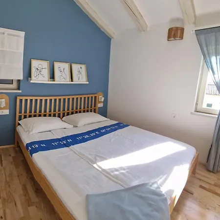 Ivas Apartment